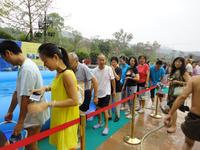 中粮御嶺湾3期活动图“城市狩猎季”——“水上狩猎·英雄对决”活动现场