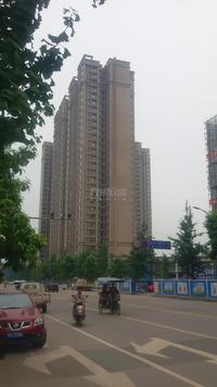 万裕摩登时代广场实景图6-19