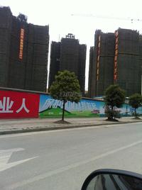 西岭香槟国际实景图工程进度