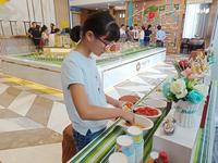 中鑫海广场1期活动图水果沙拉DIY
