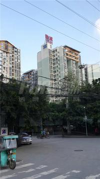 龙城二期领都实景图6-27