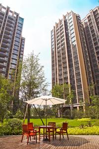 招商依云上城实景图招商雍华府2、3期