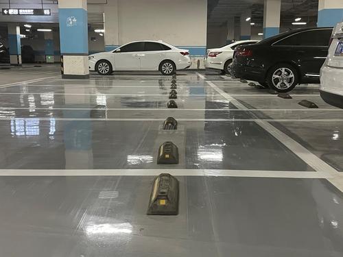 北大资源博雅城市广场1期实景图