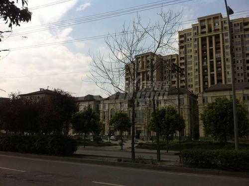 中铁骑士公馆实景图