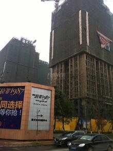 尉洪拉菲1987实景图