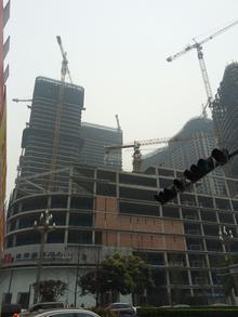 成都银泰中心实景图