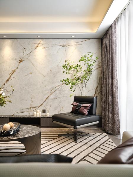 134碧玉玲珑电视背景墙