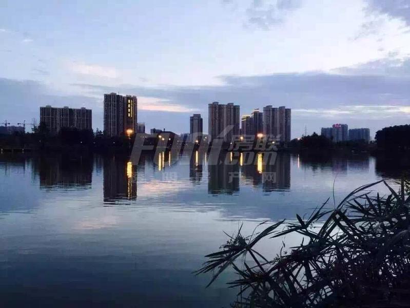 晚霞
