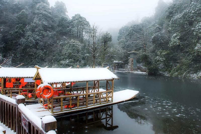 白龙渡冬景
