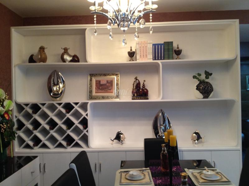 套二样板间酒柜