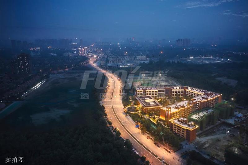 项目周边夜景
