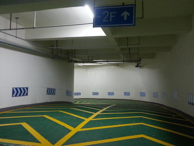 地下车库及采光通风井实景