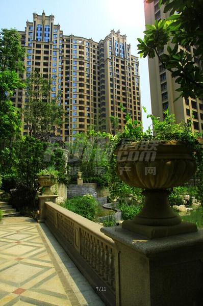 小区建筑园林实景